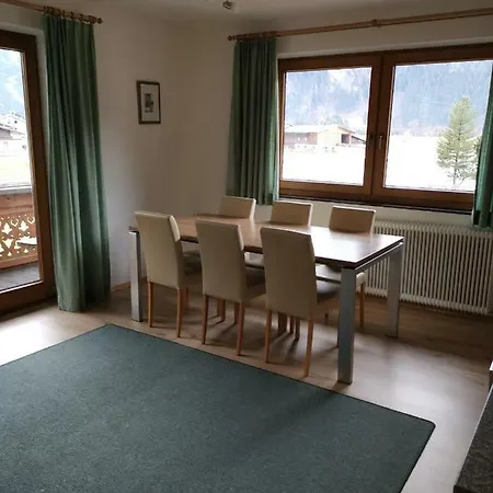 Haus Longhino Michaela *